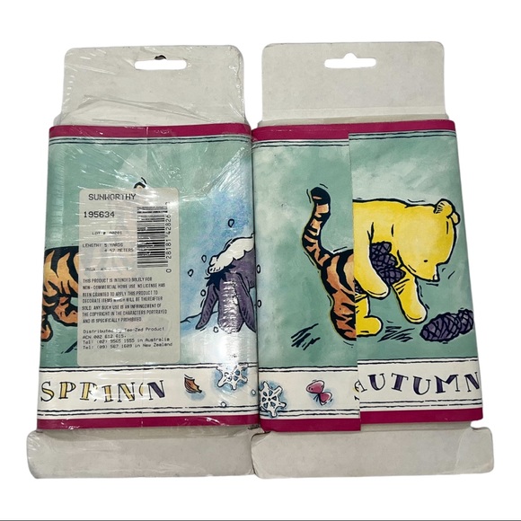 New Classic Pooh 4 Seasons Wallpaper Border Piglet Eeyore Tigger 90’s NOS - Picture 3 of 4